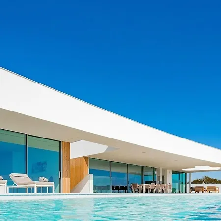 Luxury Oceanside Lagos