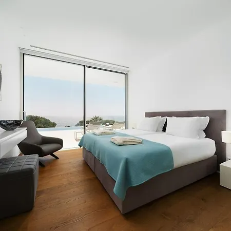 Luxury Oceanside *